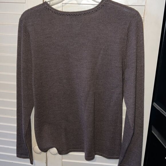 Vintage Pendleton Merino wool sweater with hand beaded details size medium - Picture 4 of 4